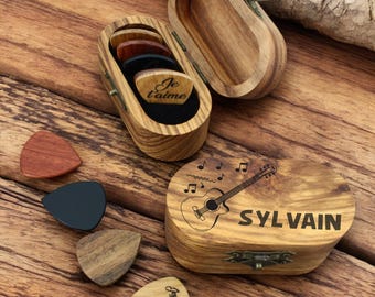 boîte de médiators guitare, coffret en bois avec gravure personnalisée, cadeau musicien et guitariste ou cadeau fête des pères