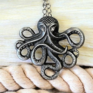 Stylish Octopus Necklace, Unique Sea Life Pendant, Sparkling Ocean Inspired Design, Beach Lover Gift, Marine Aquatic Jewelry, Underwater