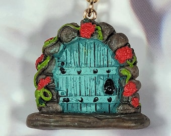 Pingente de porta de fada encantada, colar de floresta caprichosa, amuleto de mundo de fantasia, joias de jardim secreto, amuleto inspirado na natureza mística