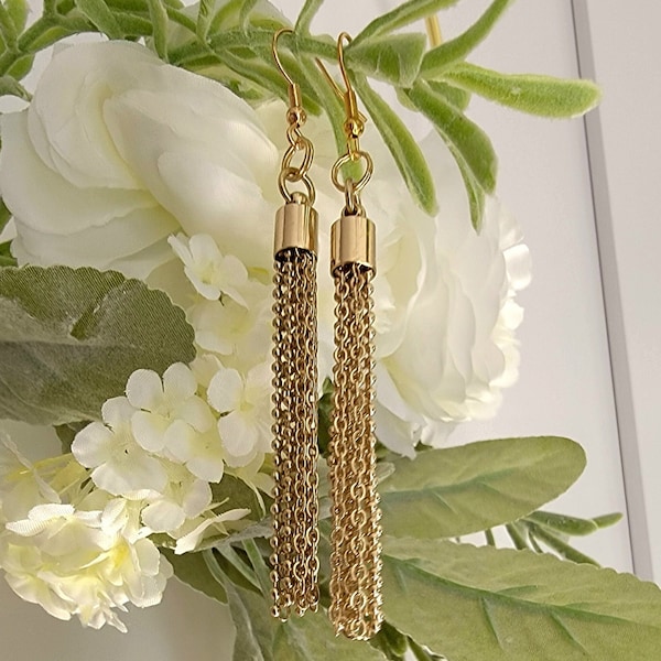 Long Gold Chain Tassel Dangle Earrings, Day-To-Night Versatile Jewelry, Chic Lightweight Dangles for Comfort, Golden Elegance Special Events