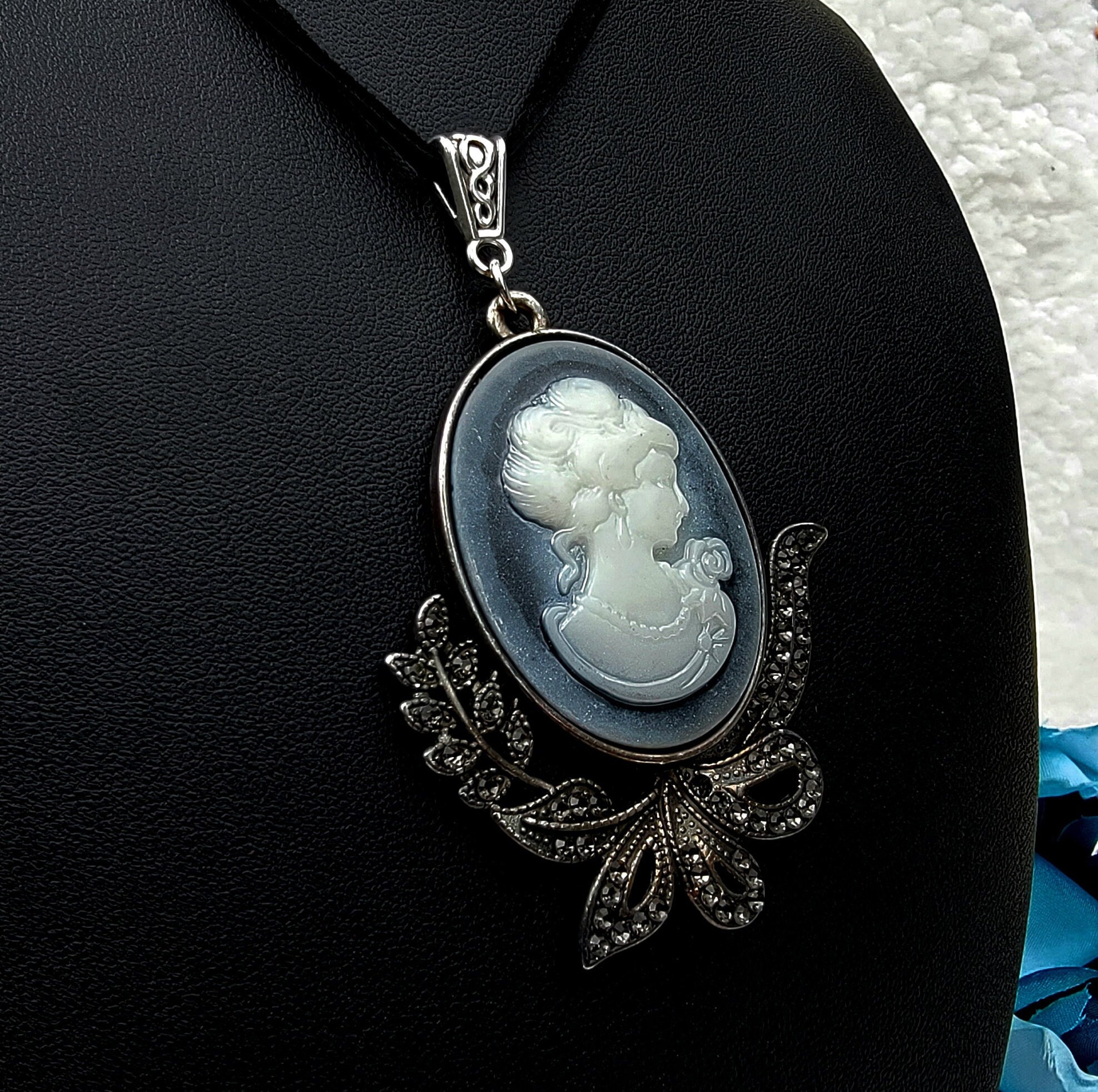 【Lavishe】Silhouette Vintage Cameo Necklace / 追跡送 il_1080xN.1293322182_smmb.jpg