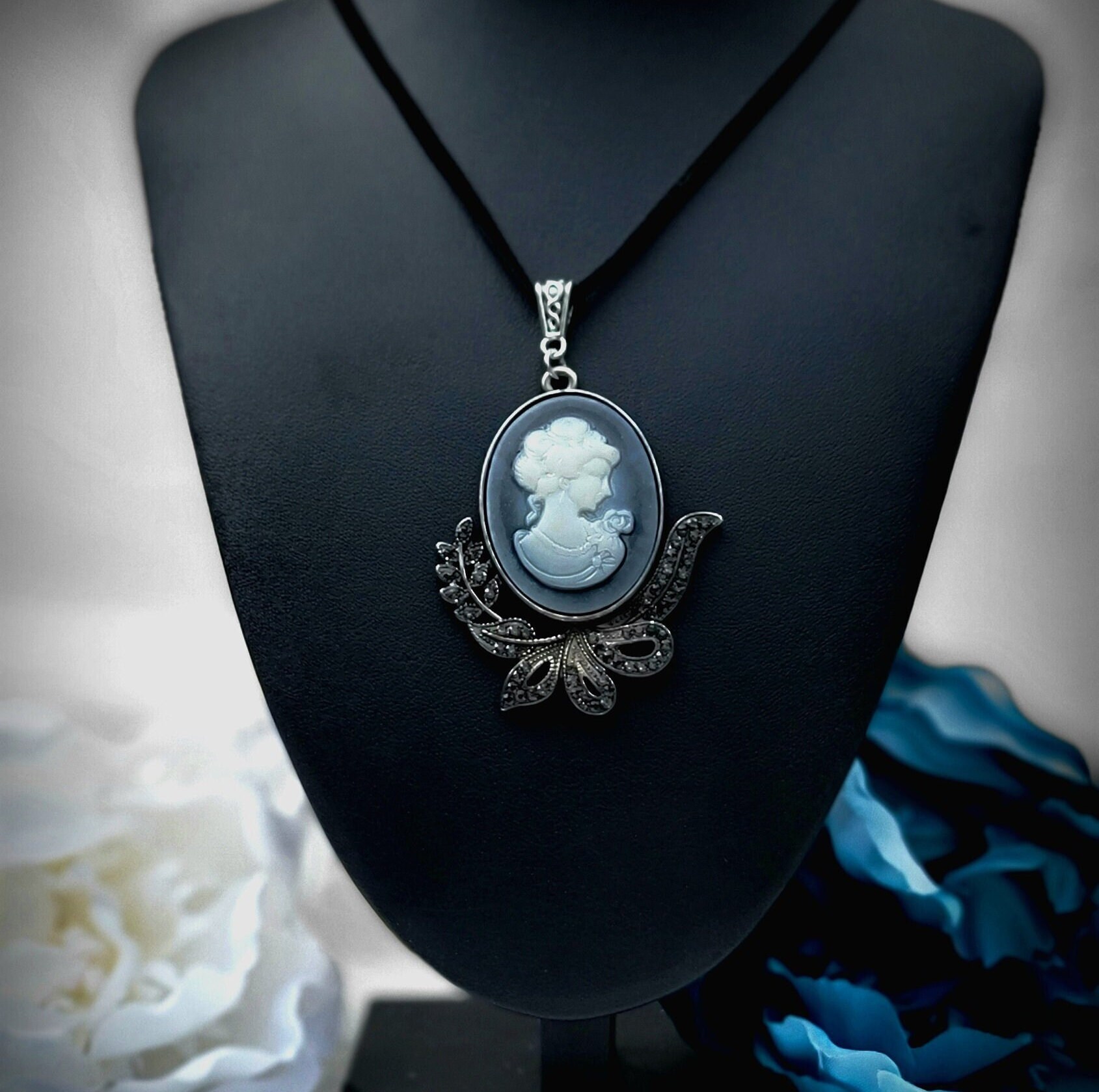 【Lavishe】Silhouette Vintage Cameo Necklace / 追跡送 Amazon.com: Dreams Mall Antique Cameo Necklace Earrings Set