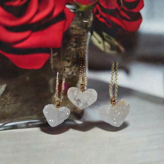 Set di collane con ciondolo a forma di cuore in cristallo rosa