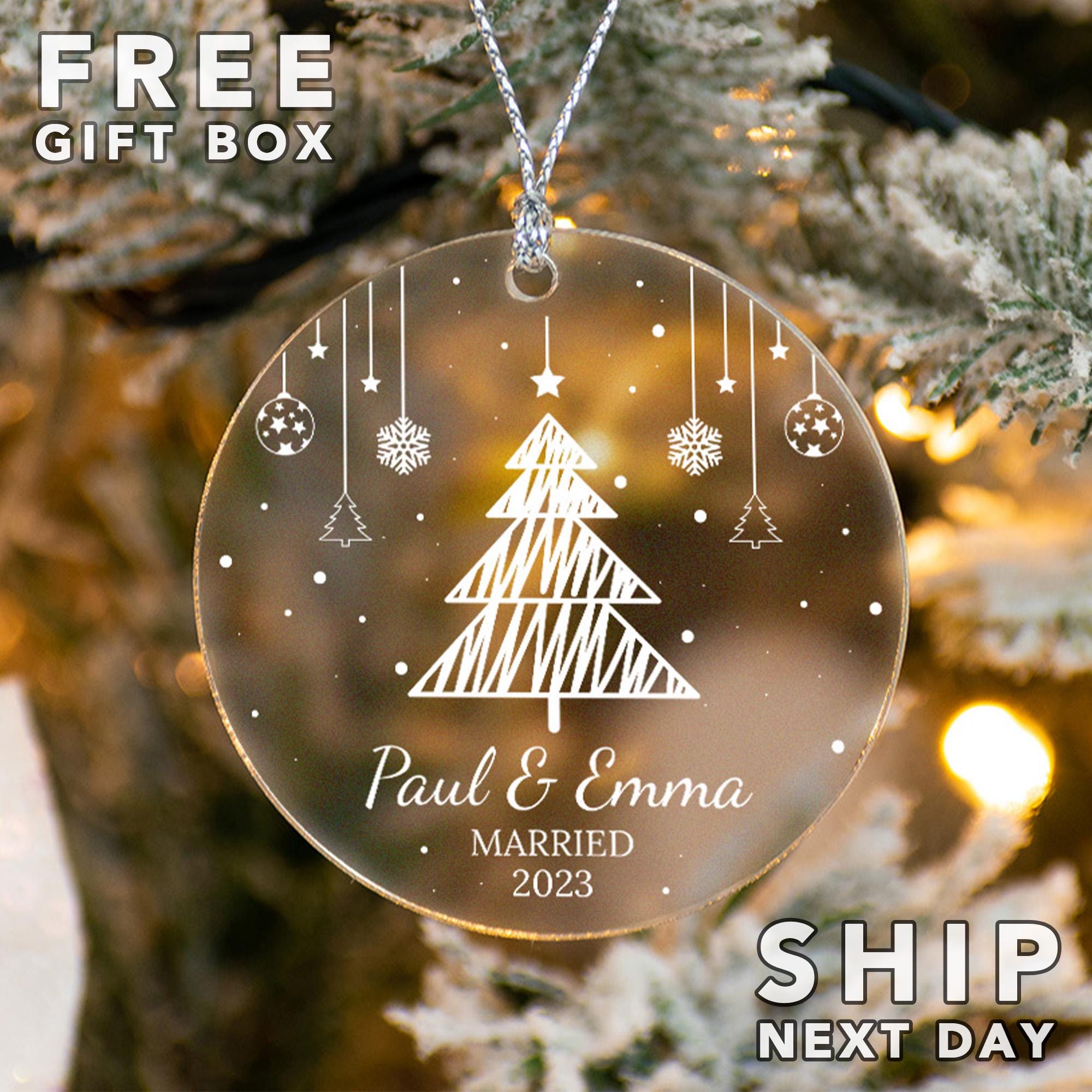 First Christmas Ornament, Married Ornament, Custom Wedding Gift, Newlywed Gifts, Christmas Gifts, Acrylic Married Keepsake, Wedding Favors