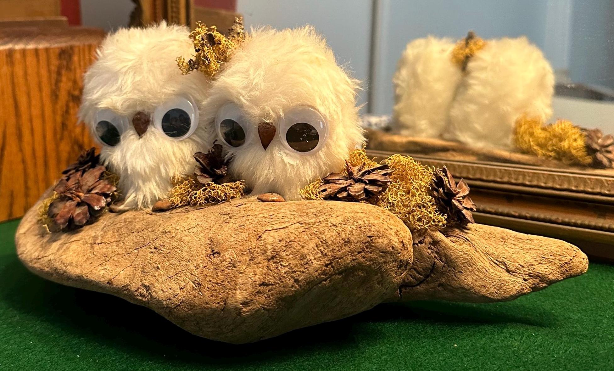 Vintage owls on driftwood 1970’s decor MCM mid century modern 11.5” x 5” x 5.5&rdq