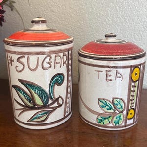 Mid-century modern Italian majolica art pottery, canisters designed by the acclaimed Sicilian ceramicist Giovanni DeSimone sugar teas