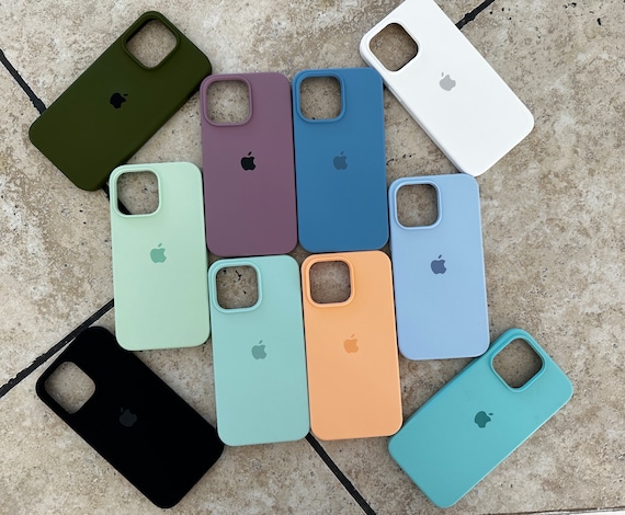 Silicone phone covers outlet