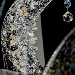 Mond Quarz Suncatcher: Handgemachte Mondsichel Dekoration, Kristallprisma