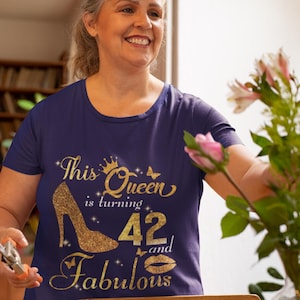 42 Geburtstagsgeschenke für Frauen | Geburtstags Shirt 42 | Personalisierte Geburtstagsgeschenk | Hallo vierzig Shirt | 42 Und Fabelhaftes | 42 Geburtstag Shirt