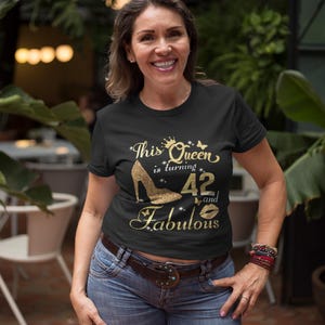 42 Geburtstagsgeschenke für Frauen | Geburtstags Shirt 42 | Personalisierte Geburtstagsgeschenk | Hallo vierzig Shirt | 42 Und Fabelhaftes | 42 Geburtstag Shirt