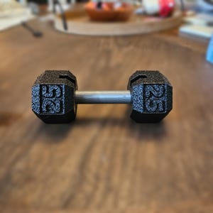 Portatarjetas de presentación con mancuernas, accesorio de escritorio para entrenador de fitness, regalo para gimnasio, entrenador personal, regalo para culturista, duradero y de alta resistencia