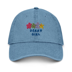 Derry Girl estampado floral bordado colorido eslogan en la gorra de béisbol de mezclilla