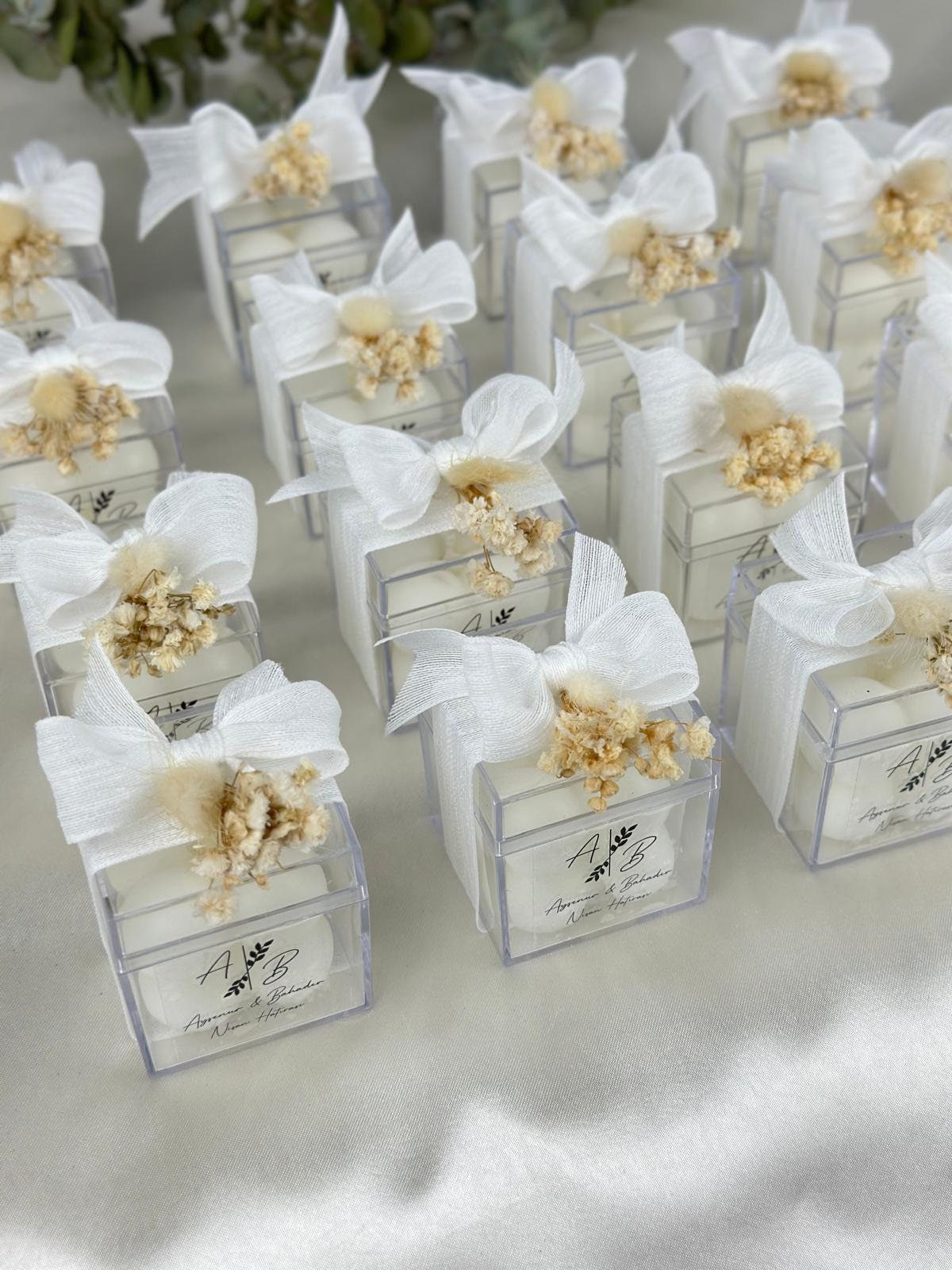 Vanilla Bubble Boxed Candle, Wedding Favors, Bridal Shower Gifts, Handmade Candles, Elegant Party Favor, Bulk, Personalized Guest Gifts