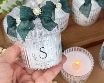 エメラルドグリーンのパーソナライズされたウェディングキャンドルの記念品、キャンドルの記念品、ゲストへのウェディング記念品、大量ウェディング記念品、ブライダルシャワーの記念品