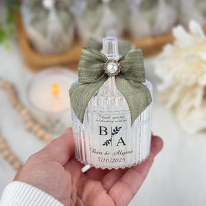 Sage Green Personalized Wedding Candle Favors, Candle Favors, Wedding Souvenir for Guests, Thank You Favor, Bulk, Bridal Shower Favor