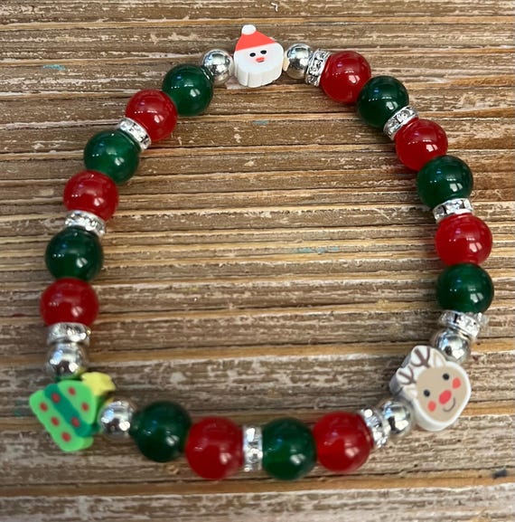 Set di braccialetti di perline natalizie / Braccialetti con ciondoli natalizi fatti a mano rossi, verdi e bianchi - Italia