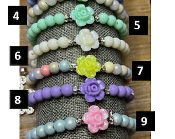 Rose Charm Beaded Bracelet: Colorful Acrylic Stacking Bracelet