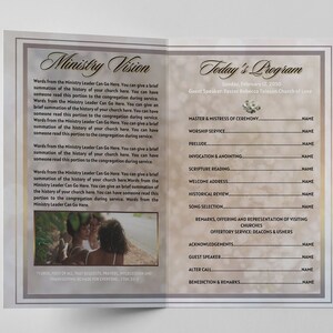 Puede incluir: Un programa beige y marr&oacute;n para un servicio religioso. El programa enumera el orden del servicio, incluyendo el maestro y la maestra de ceremonias, el servicio de adoraci&oacute;n, el preludio, la invocaci&oacute;n y la unci&oacute;n, la lectura de las Escrituras, el discurso de bienvenida, la revisi&oacute;n hist&oacute;rica, la selecci&oacute;n de canciones, las observaciones, la ofrenda y la representaci&oacute;n de las iglesias visitantes, el servicio de ofrenda, los agradecimientos, el orador invitado, la llamada al altar y la bendici&oacute;n y las observaciones.