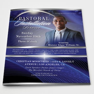 Puede incluir: Un programa azul y plateado para un servicio de instalación pastoral en honor al ministro Edgar Williams Sr. El servicio es el domingo 18 de noviembre a las 3:00 PM. El evento es organizado por Christian Ministries en 1234 S. Lovely Avenue, Los Angeles, CA. El orador invitado es el pastor James Cooper de The Merciful Church of Christ. El programa incluye una cita de Deuteronomio 7:9.