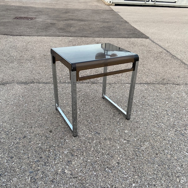 Table d'Appoint Mid-Century Moderne en Chrome Acrylique, 1970s