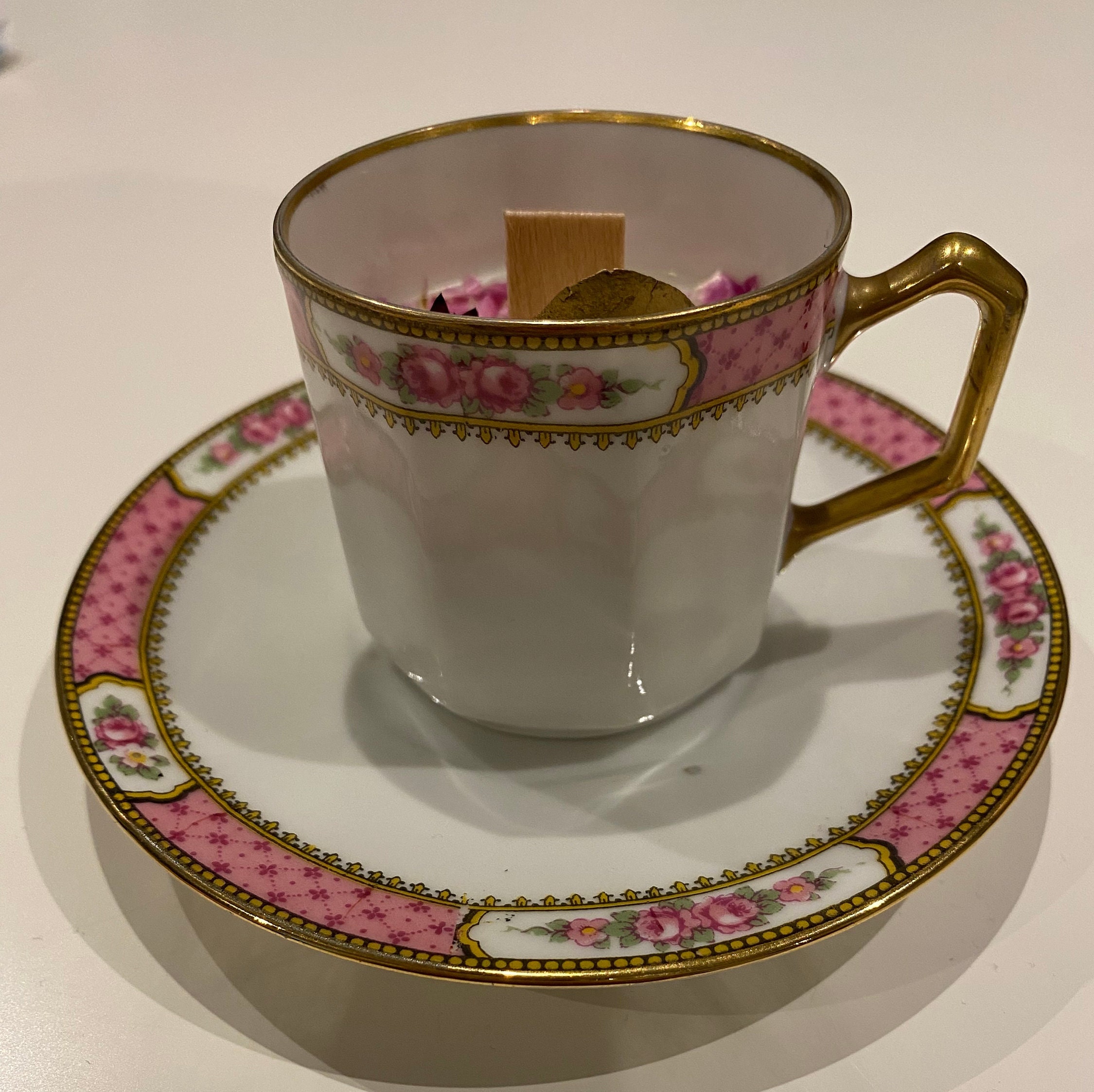 Tasse en Porcelaine, Transformée Bougie