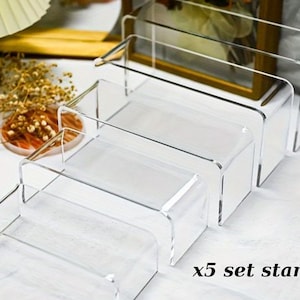 Acryl-Ständer: Klare Vitrinenständer, 5er-Set