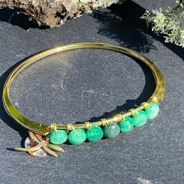 Bracelet Jonc ovale doré "Elsa" en pierres semi précieuses ton vert