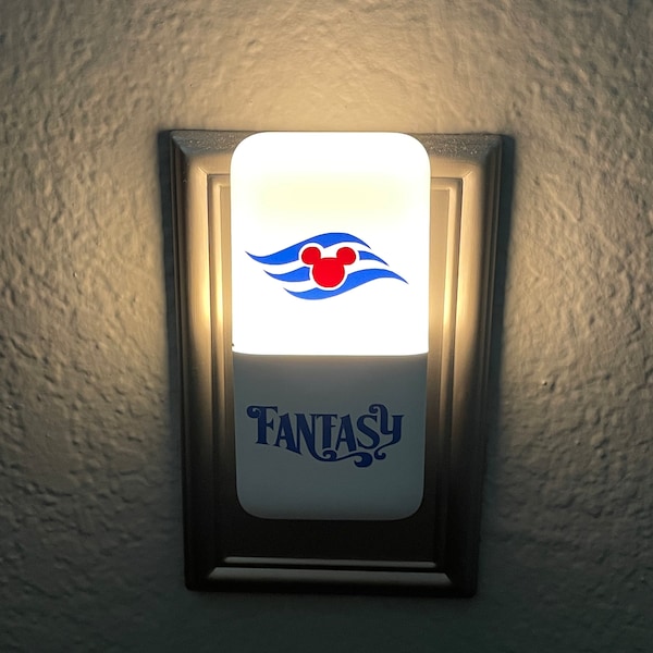 Disney cruise line Fantasy night light, fish extender, party favor