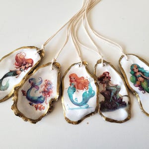 set of 5 decorated oyster shells, mermaid motif, hanging decoration, for making mobiles for example