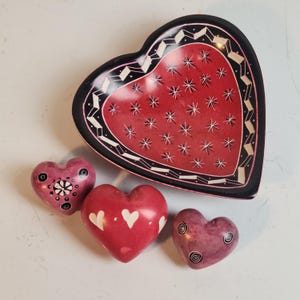 Handcarved Soapstone Heart Shaped Trinket Dish with 3 Hearts, Made in Kenya, SMOLart Fairtrade Organization, Red Black Pink Kisii, Gift