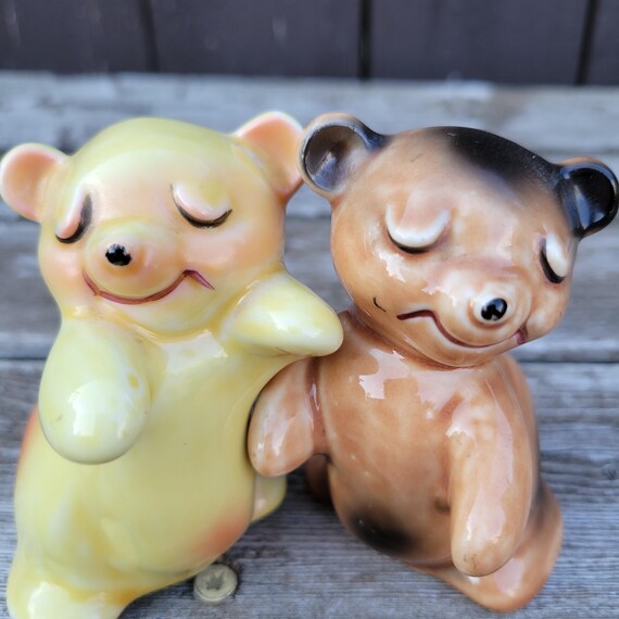 Vintage Van Tellingen Hugging Bears Salt & Pepper Shakers