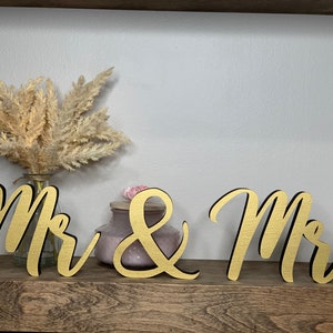 Mr & Mrs Wood Sign: Freestanding Wedding Table Decor