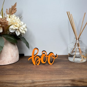BOO Wooden Halloween Sign: 3D Shelf Decor
