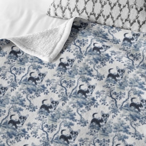 Chihuahua Blanket Toile French Country Decor Dog Lover Throw Cozy Fleece Blanket Retro Dog Gift Chihuahua Bedding Velveteen Plush Throw