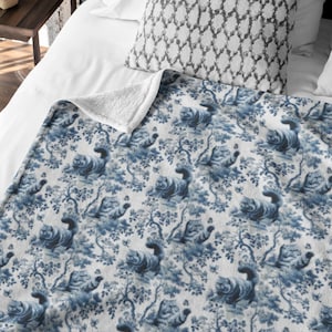 Persian Cat Blanket Toile Crazy Cat Lady Gift Blue French Chinoiserie Throw for Cat Lovers Cozy Fleece Cat Blanket Persian Cat Mom Gift