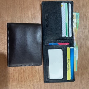 Billetera plegable genuina suave y delgada, artículo n.° 1069, con 6 ranuras para tarjetas, 1 documento de identificación con fotografía, 2 compartimentos para billetes, empaque en caja de regalo