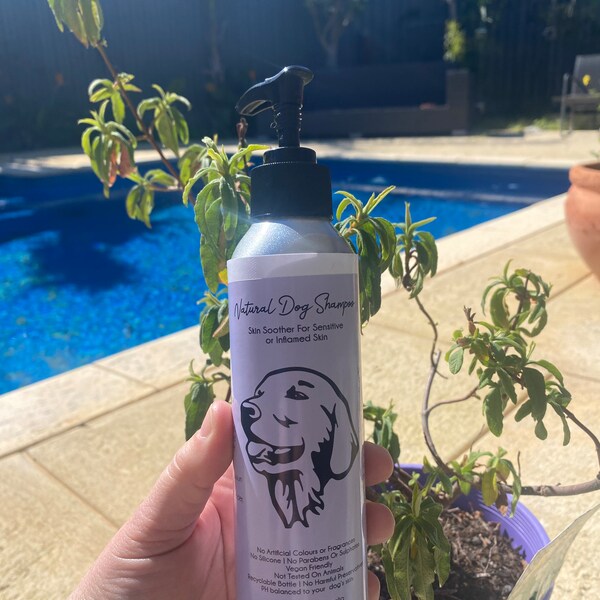 Lavender and chamomile sensitive skin dog shampoo