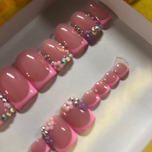 French Tip Press On Nails | Nail-Toe Set | Nails Only | Spring Press Ons | Vacation Press On Nails | Gel Nails | Press Ons