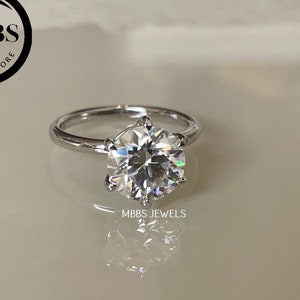 3.0 CT Round Cut Moissanite Ring with Classic 6 Prongs Solitaire Moissanite Engagement Ring 14K/18K White Gold Vintage Promise Ring For Her