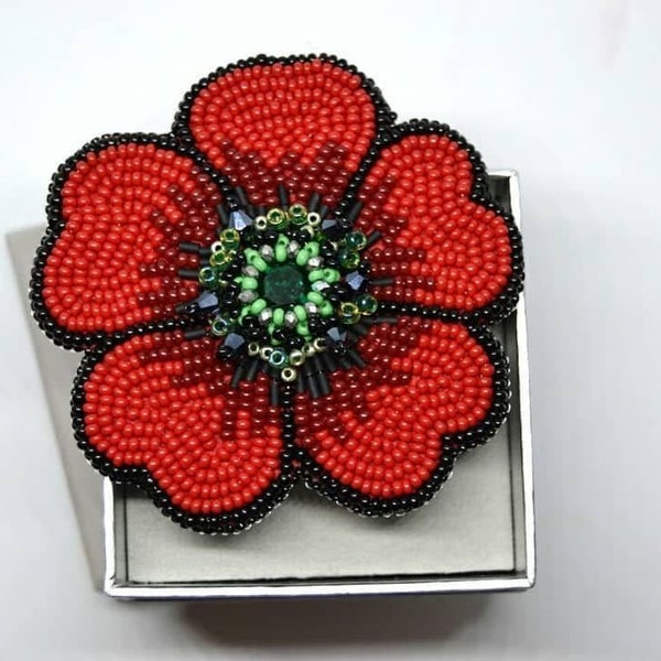 Poppy brooch, red poppy pin, beaded poppy, beaded brooch, poppy flower, flower pin, red flower pin, red pin