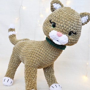 Stella the Cat PDF Amigurumi Pattern Large Stuffed Cat Animal Toy and Decor With 360 Degree Moving Head image 2