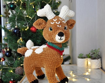 Large Crochet Christmas Deer PDF Amigurumi Pattern -  Stuffed Reindeer Animal Toy and Decor With 360 Degree Moving Head