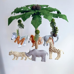 Safari Baby mobile, nursery mobile Giraffe, Zebra, Lion, Rhino, Elephant, Cheetah, Africa mobile