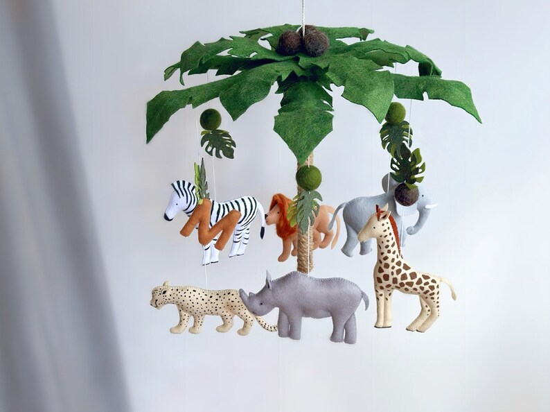 Safari Baby mobile, nursery mobile Giraffe, Zebra, Lion, Rhino, Elephant, Cheetah, Africa mobile