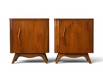Young Manufacturing Vintage Sculptural Mid Century Modern Pair of Nightstands c. 1960s