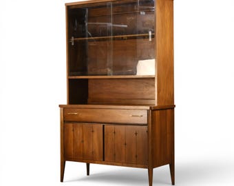Broyhill Saga Vintage Mid Century Modern Petite China Cabinet c. 1960s