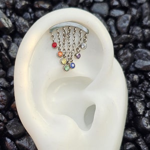 Boucles d'oreilles arc-en-ciel sans fil en titane avec barre incurvée en hélice cachée LGBTQ+ Piercing du cartilage diamant Piercing plat Piercing hélice intérieure