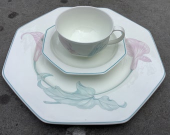 Service d'assiette et tasse et soucoupe Villeroy & Boch Heinrich Calla.