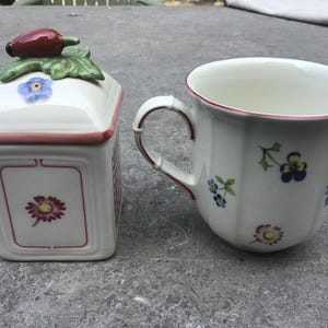 Villeroy & Boch Petit Fleur, set of mug and storage jar.