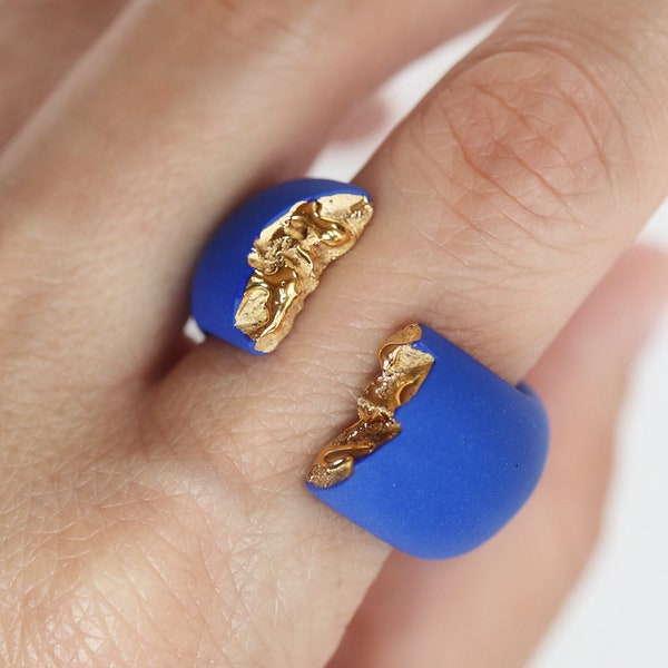 OOAK no24. Unikat, SIZE 9 3/4 US, moderner blau-goldener Ring, handgefertigter Luxus-Porzellanring